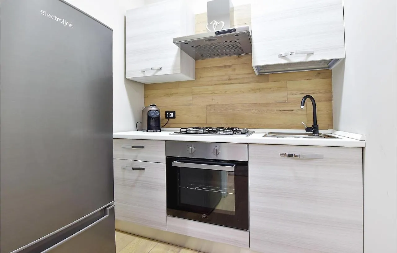 Holiday home Cozy Home In Catania With Kitchen